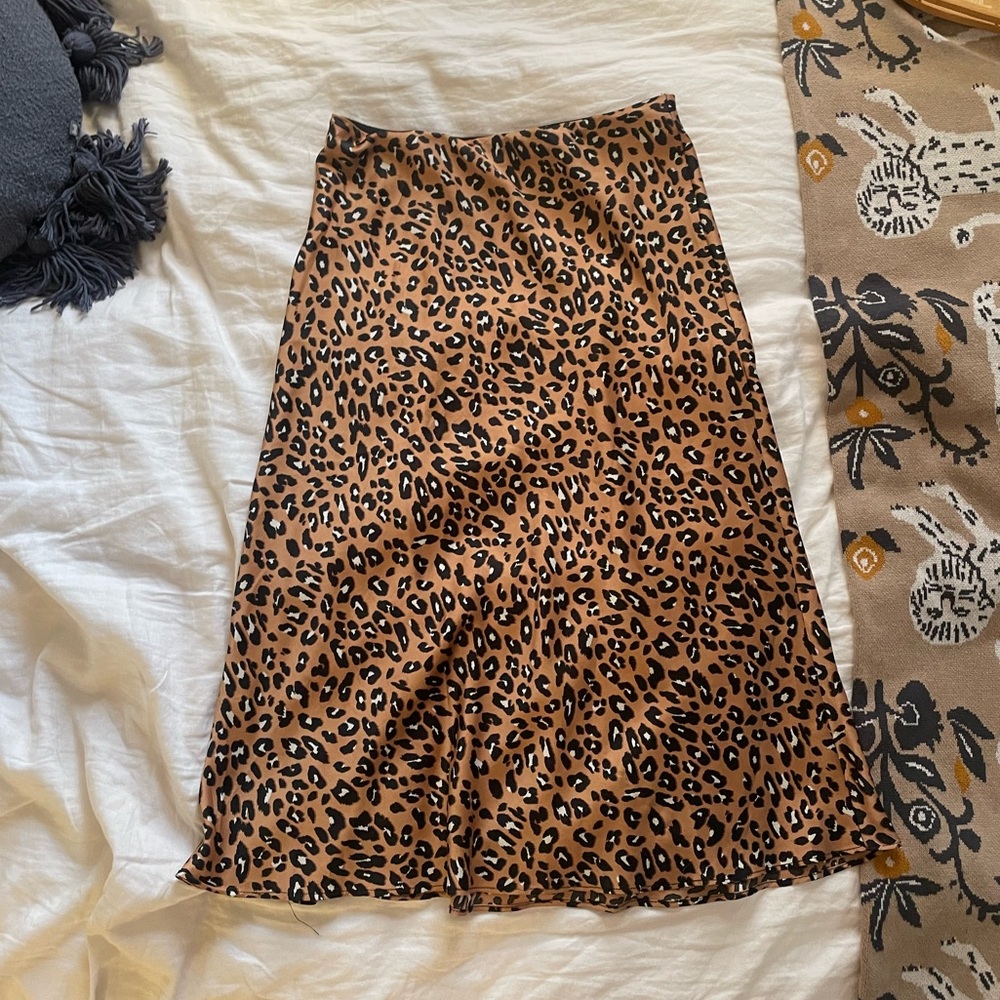 Nasty Gal Cheetah Satin Midiskirt